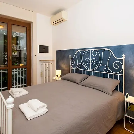 Spacious Near Bocconi Апартаменты Милан