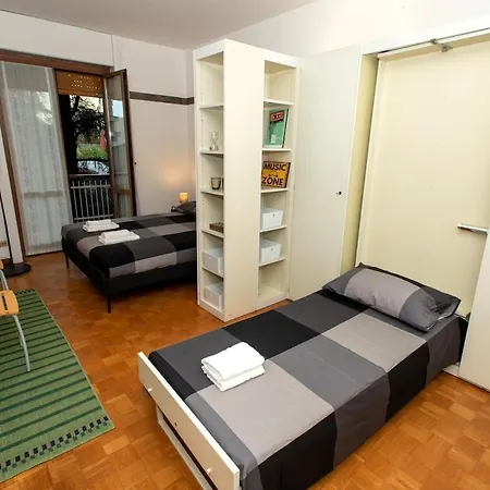 Spacious Near Bocconi Милан